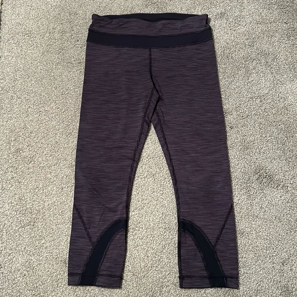 Lululemon-Run: Inspire Crop‎ II-Sz 6 -Wee Are From Space Deep Indigo